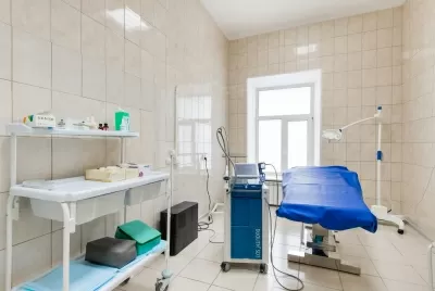 Клиника СМТ (Поликлинический комплекс)