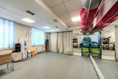 Клиника СМТ (Поликлинический комплекс)