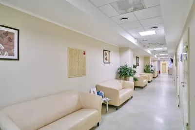 Клиника СМТ (Поликлинический комплекс)