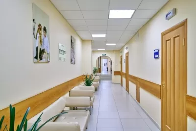 Клиника СМТ (Поликлинический комплекс)