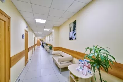 Клиника СМТ (Поликлинический комплекс)