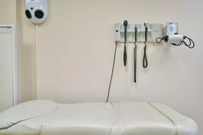 Клиника СМТ (Поликлинический комплекс)