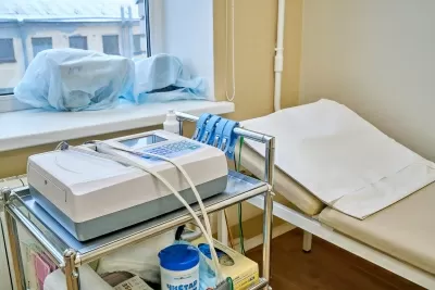 Клиника СМТ (Поликлинический комплекс)