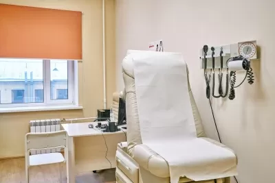 Клиника СМТ (Поликлинический комплекс)