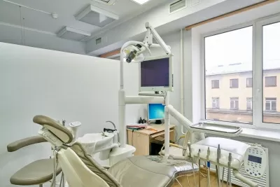 Клиника СМТ (Поликлинический комплекс)