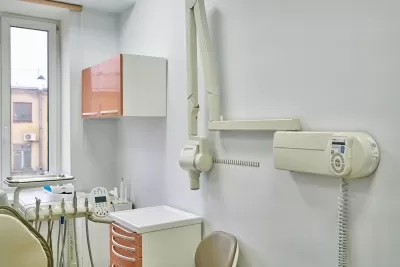 Клиника СМТ (Поликлинический комплекс)