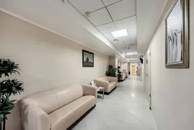 Клиника СМТ (Поликлинический комплекс)