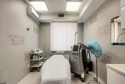 Клиника СМТ (Поликлинический комплекс)