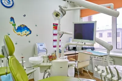 Клиника СМТ (Поликлинический комплекс)