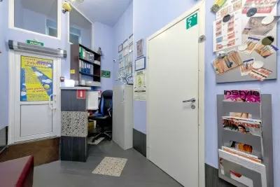 Круглосуточная стоматология Зубастик