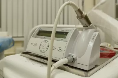 Стоматологическая клиника Белые ночи (Акси Дентал)