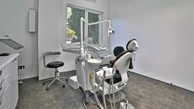 DS 32 Dental Station