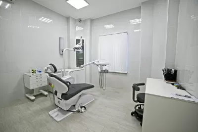 Бруали Смайл