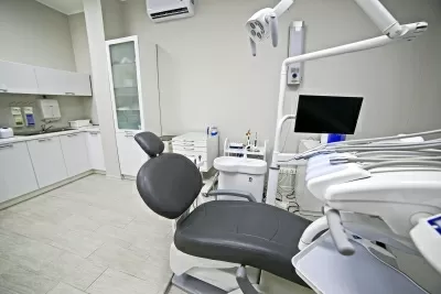 Бруали Смайл