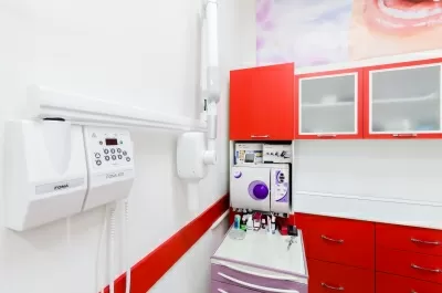 Стоматологический кабинет на улице Трофимова, 1/17