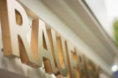 Международный центр имплантации и стоматологии Raufberg