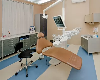 Клиника по зубам