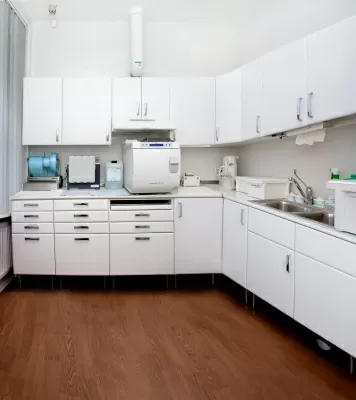 Клиника по зубам