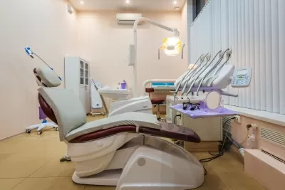 Стоматологическая клиника Адамодентал