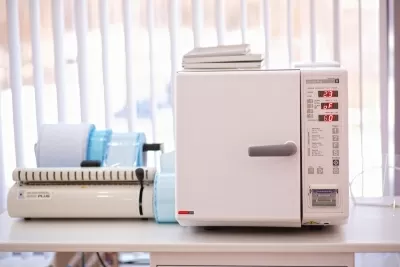 Стоматологическая клиника Адамодентал