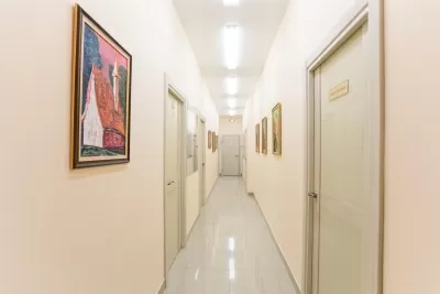 Доктор Дент-люкс