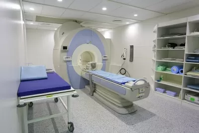 Поликлиника № 19 Верхние поля