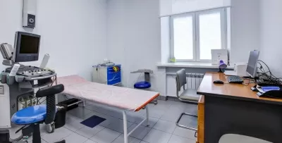 Поликлиника на улице Строителей, на метро Университет