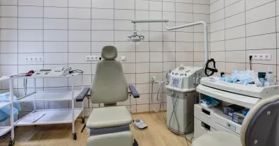 Поликлиника на улице Строителей, на метро Университет