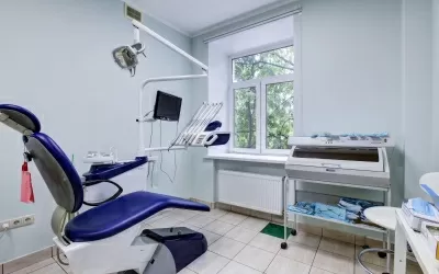 Поликлиника на улице Строителей, на метро Университет