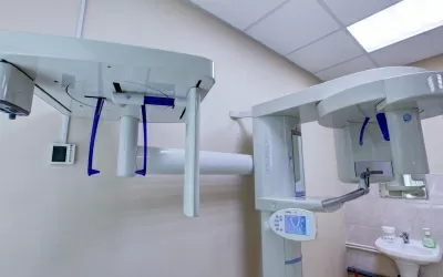 Поликлиника на улице Строителей, на метро Университет