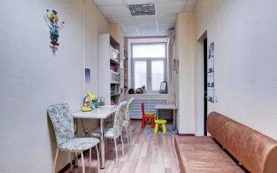 Поликлиника на улице Строителей, на метро Университет