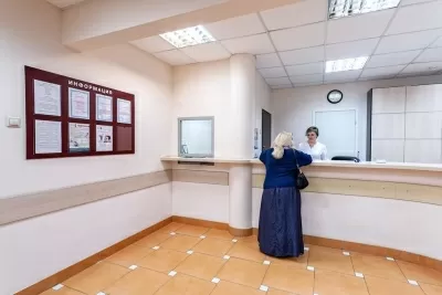 Поликлиника на улице Строителей, на метро Университет