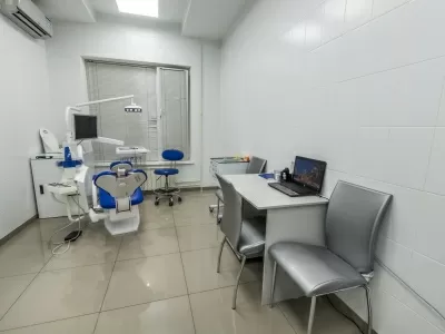 Стоматология Все свои!