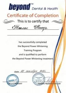 Насер Таклас