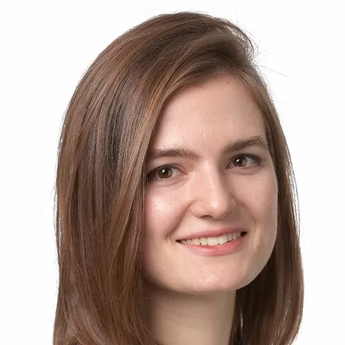 ортодонт гаева. куликова юлия евгеньевна. медсестра стоматологии. ортодонты киров детская стоматология. ребенок у стоматолога.