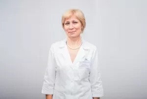 Литвинова Лариса Перовна