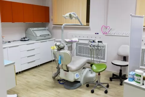 Добрый стоматолог