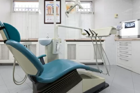 Стоматологическая клиника профессора С. И. Абакарова