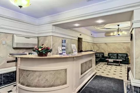 Американская Медицинская Клиника