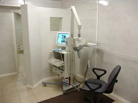 Стоматолог