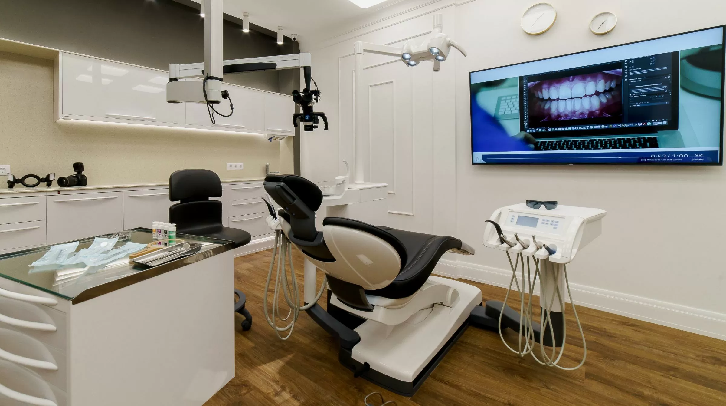 Доктор Дент