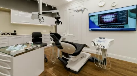 Доктор Дент