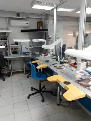 Зубной Техник