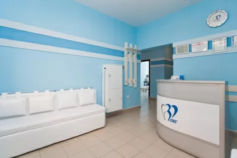 Стоматологическая клиника 32+