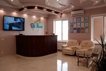 Доктор Стом