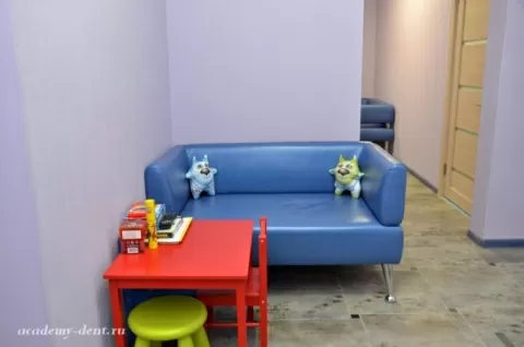 Академи Дент