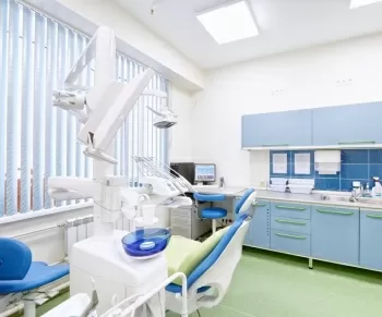 Центр Стоматологии и Имплантологии