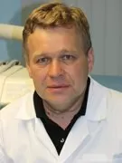 Комнов Дмитрий Всеволодович