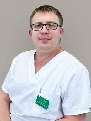 Поздняков Денис Григорьевич