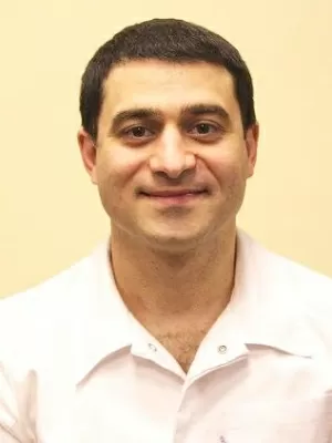 Карабеков Руслан Гаджибалаевич